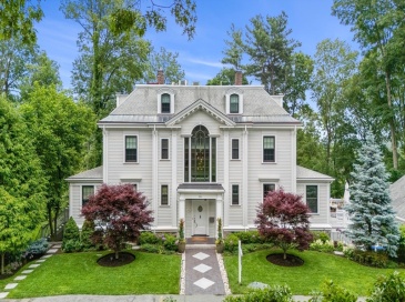 20 Birch Hill Road, Newton, Massachusetts, 5 Bedrooms Bedrooms, 16 Rooms Rooms,6.5 BathroomsBathrooms,Residential,For Sale,Birch Hill Road,73388985