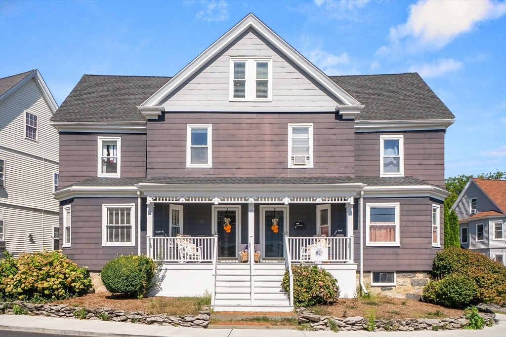 19-21 Hoyle Street (Not East Hoyle), Norwood, Massachusetts, 6 Bedrooms Bedrooms, 16 Rooms Rooms,3.5 BathroomsBathrooms,Residential Income,For Sale,Hoyle Street (Not East Hoyle),73432191