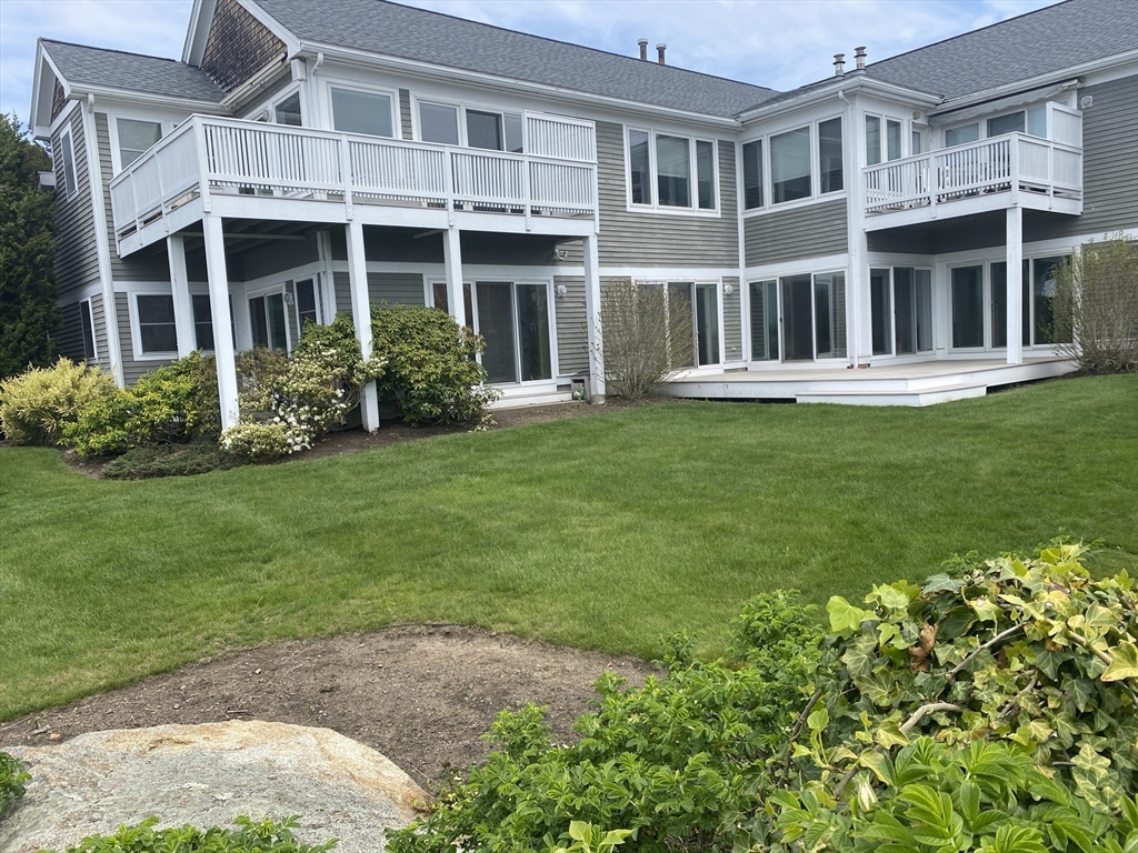 69 East Main, Gloucester, Massachusetts, 2 Bedrooms Bedrooms, 7 Rooms Rooms,2 BathroomsBathrooms,Residential,For Sale,East Main,73390416