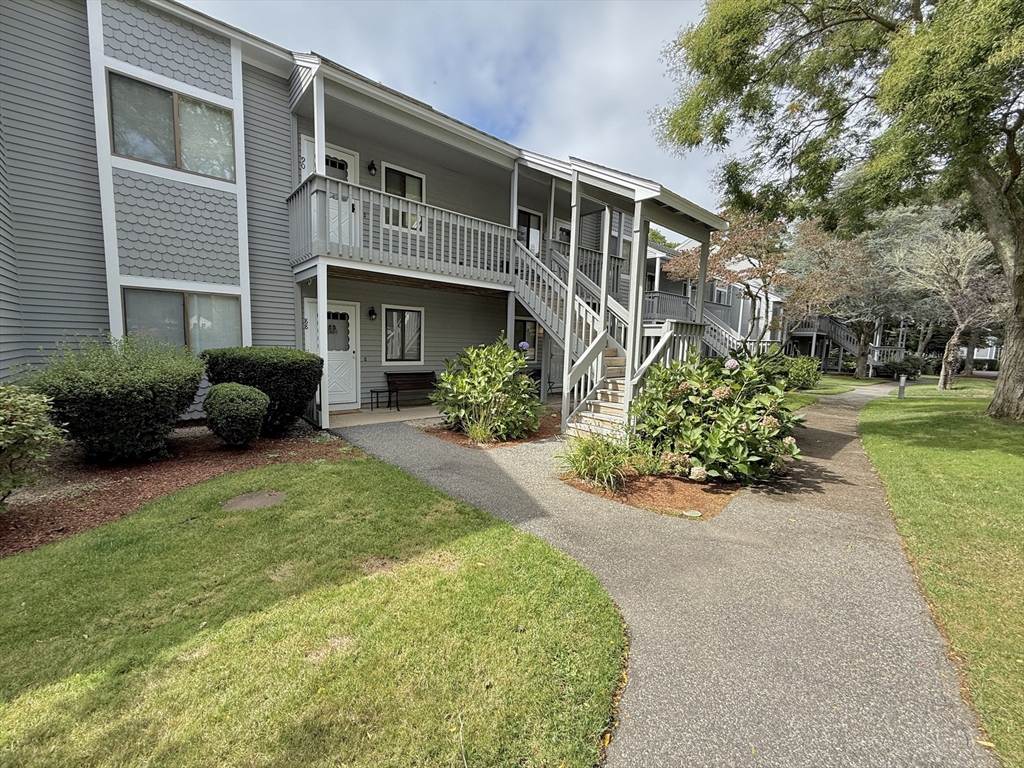 88 Eaton Ln, Brewster, Massachusetts, 2 Bedrooms Bedrooms, 4 Rooms Rooms,2 BathroomsBathrooms,Residential,For Sale,Eaton Ln,73439955