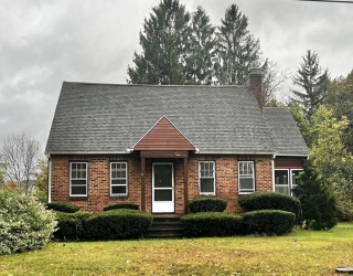 21 Wrona Street, Springfield, Massachusetts, 3 Bedrooms Bedrooms, 6 Rooms Rooms,1.5 BathroomsBathrooms,Residential,For Sale,Wrona Street,73443007