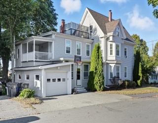 1 New Hampshire Ave, Haverhill, Massachusetts, 7 Bedrooms Bedrooms, 15 Rooms Rooms,2 BathroomsBathrooms,Residential Income,For Sale,New Hampshire Ave,73434625