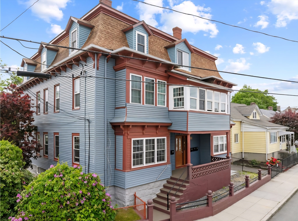 186 John St, Fall River, Massachusetts, 15 Bedrooms Bedrooms, 24 Rooms Rooms,8 BathroomsBathrooms,Residential Income,For Sale,John St,73381917