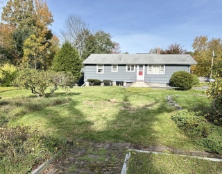 31 Glenmere Str, West Bridgewater, Massachusetts, 3 Bedrooms Bedrooms, 7 Rooms Rooms,1 BathroomBathrooms,Residential,For Sale,Glenmere Str,73445279