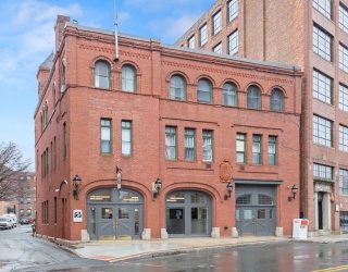 18-22 Essex Street, Haverhill, Massachusetts, 2 Bedrooms Bedrooms, 4 Rooms Rooms,1 BathroomBathrooms,Residential,For Sale,Essex Street,73429342