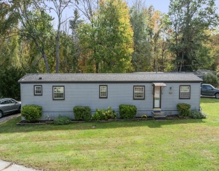 5 Tyler Street, Brookfield, Massachusetts, 2 Bedrooms Bedrooms, 6 Rooms Rooms,2 BathroomsBathrooms,Residential,For Sale,Tyler Street,73437819