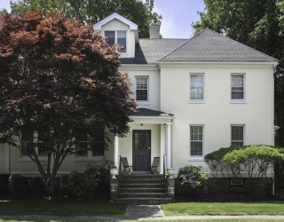 619 Hale Street, Beverly, Massachusetts, 3 Bedrooms Bedrooms, 6 Rooms Rooms,2 BathroomsBathrooms,Residential,For Sale,Hale Street,73431155