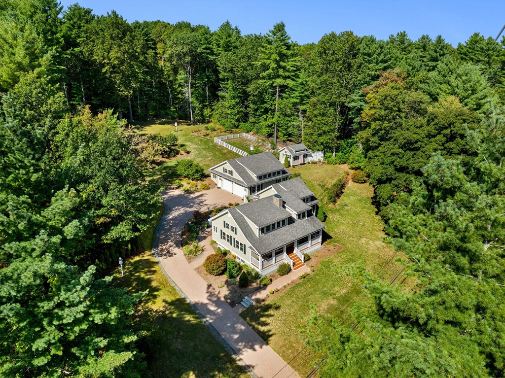 14 Cross St, Dunstable, Massachusetts, 2 Bedrooms Bedrooms, 5 Rooms Rooms,2 BathroomsBathrooms,Residential,For Sale,Cross St,73431828