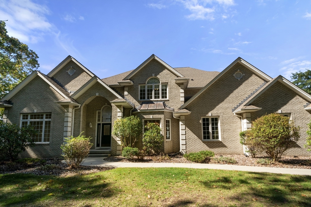 174 Hovey Rd, Monson, Massachusetts, 3 Bedrooms Bedrooms, 8 Rooms Rooms,2.5 BathroomsBathrooms,Residential,For Sale,Hovey Rd,73439046