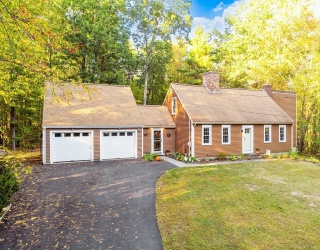 8 Country Road, Lunenburg, Massachusetts, 3 Bedrooms Bedrooms, 7 Rooms Rooms,2 BathroomsBathrooms,Residential,For Sale,Country Road,73440883