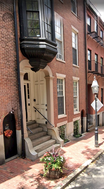 45 Hancock St, Boston, Massachusetts, 2 Bedrooms Bedrooms, 3 Rooms Rooms,1 BathroomBathrooms,Residential Lease,For Rent,Hancock St,73452233