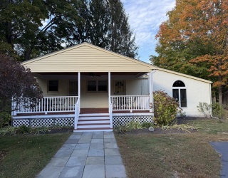 6 Stock Farm Road, Sudbury, Massachusetts, 3 Bedrooms Bedrooms, 7 Rooms Rooms,1 BathroomBathrooms,Residential Lease,For Rent,Stock Farm Road,73441409