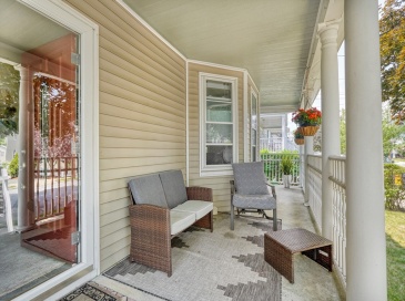 60 Waldemar Ave., Winthrop, Massachusetts, 3 Bedrooms Bedrooms, 7 Rooms Rooms,1 BathroomBathrooms,Residential,For Sale,Waldemar Ave.,73387676