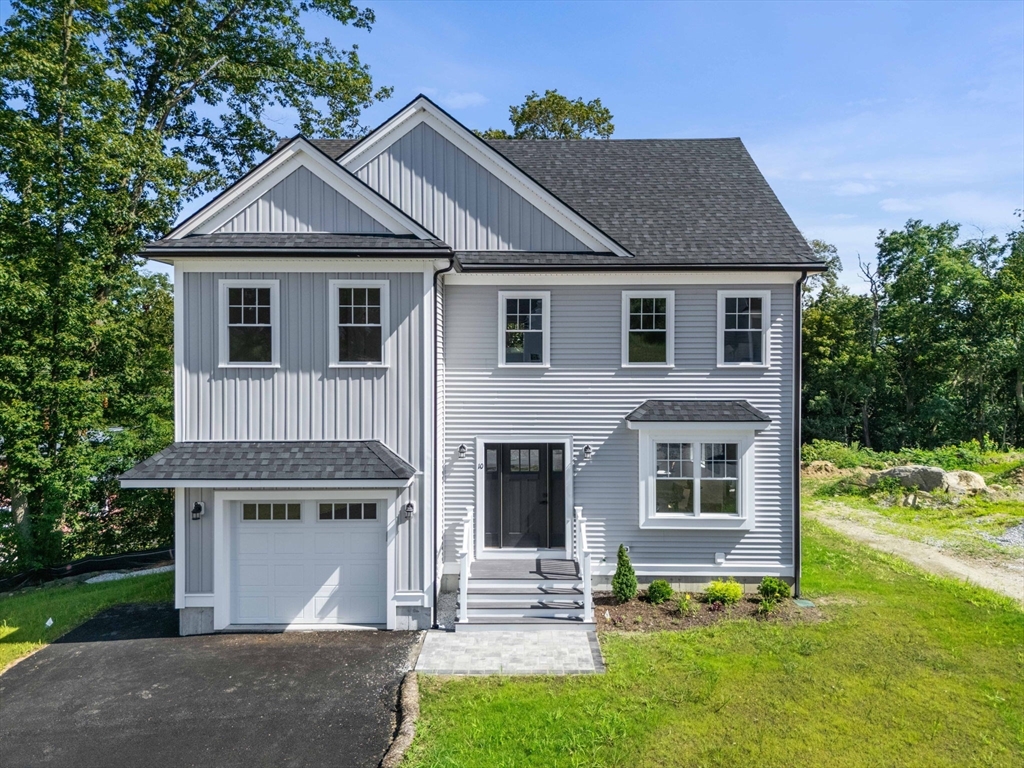 10 Sylvan Hill Crossing, Haverhill, Massachusetts, 3 Bedrooms Bedrooms, 8 Rooms Rooms,3.5 BathroomsBathrooms,Residential,For Sale,Sylvan Hill Crossing,73379103