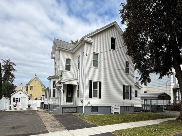 77-79 Orange St, Westfield, Massachusetts, 6 Bedrooms Bedrooms, 12 Rooms Rooms,2 BathroomsBathrooms,Residential Income,For Sale,Orange St,73436931