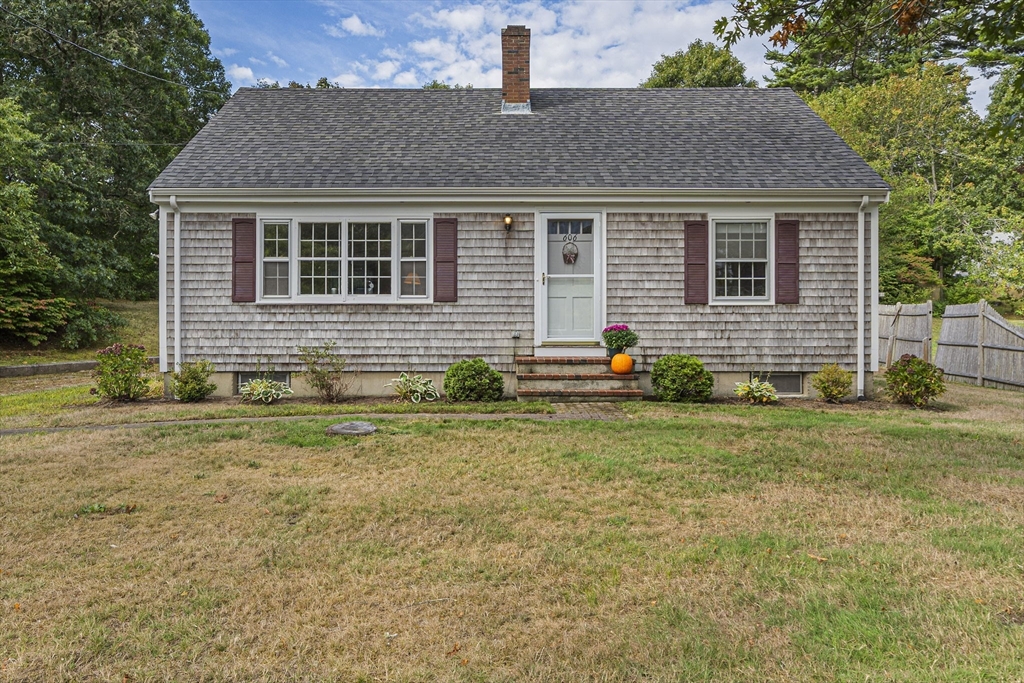 606 County Road, Bourne, Massachusetts, 4 Bedrooms Bedrooms, 6 Rooms Rooms,1.5 BathroomsBathrooms,Residential,For Sale,County Road,73431266