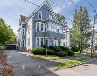 37 Byron St, Haverhill, Massachusetts, 5 Bedrooms Bedrooms, 13 Rooms Rooms,3 BathroomsBathrooms,Residential Income,For Sale,Byron St,73438437