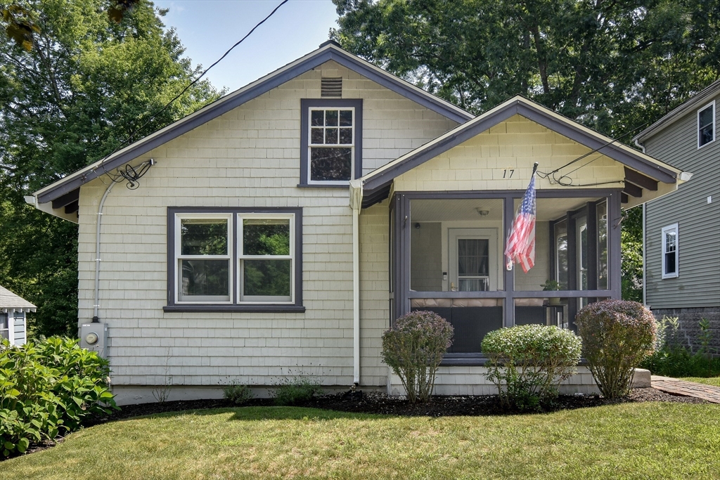17 Overbrook Terrace, Natick, Massachusetts, 3 Bedrooms Bedrooms, 6 Rooms Rooms,2 BathroomsBathrooms,Residential,For Sale,Overbrook Terrace,73408922