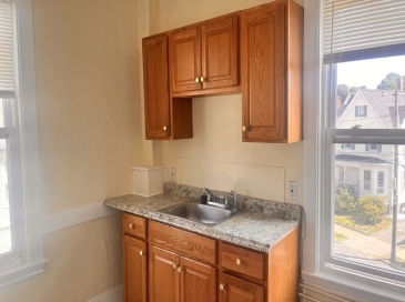 137 Euclid Avenue, Lynn, Massachusetts, 3 Bedrooms Bedrooms, 6 Rooms Rooms,1 BathroomBathrooms,Residential Lease,For Rent,Euclid Avenue,73417278 137 Euclid Avenue, Lynn, Massachusetts, 3 Bedrooms Bedrooms, 6 Rooms Rooms,1 BathroomBathrooms,Residential Lease,For Rent,Euclid Avenue,73417278