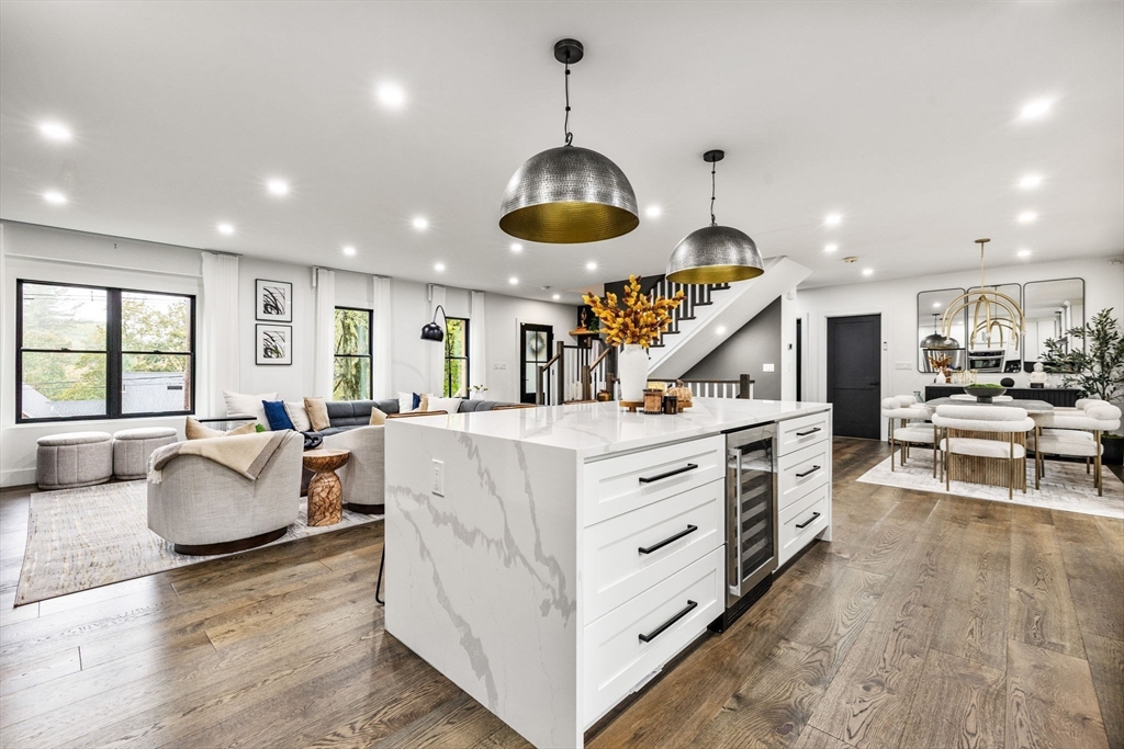 973 Main Street, Lynnfield, Massachusetts, 3 Bedrooms Bedrooms, 11 Rooms Rooms,3.5 BathroomsBathrooms,Residential,For Sale,Main Street,73443762