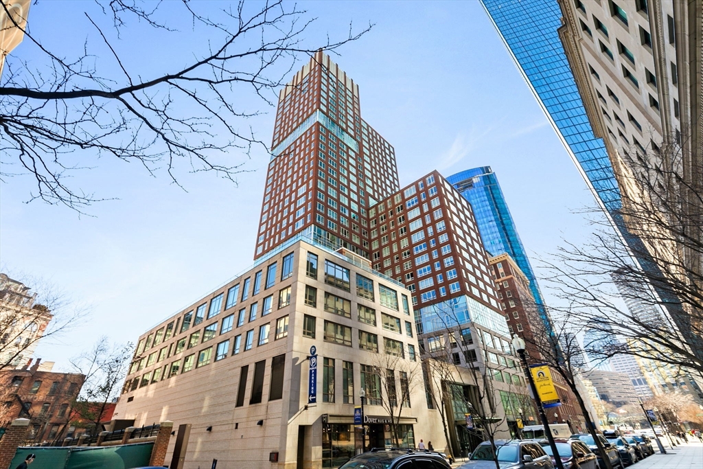 400 Stuart, Boston, Massachusetts, 1 Bedroom Bedrooms, 4 Rooms Rooms,1 BathroomBathrooms,Residential Lease,For Rent,Stuart,73453475