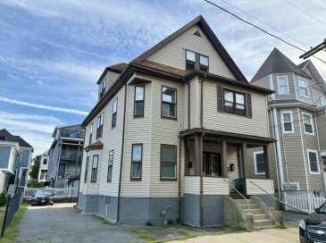 10 Granville Avenue, Medford, Massachusetts, 2 Bedrooms Bedrooms, 5 Rooms Rooms,1 BathroomBathrooms,Residential Lease,For Rent,Granville Avenue,73437032