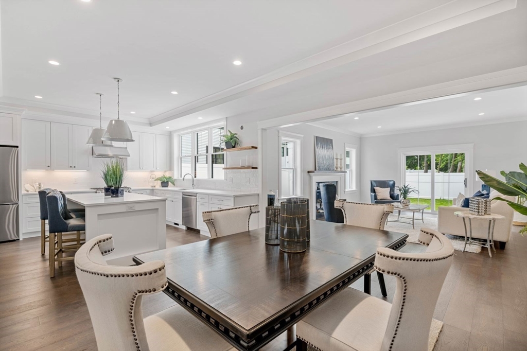 5 Milk St, Natick, Massachusetts, 4 Bedrooms Bedrooms, 9 Rooms Rooms,3.5 BathroomsBathrooms,Residential,For Sale,Milk St,73367005