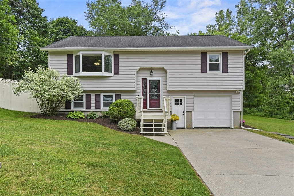 66 Baker Street, Lanesborough, Massachusetts, 4 Bedrooms Bedrooms, 6 Rooms Rooms,2 BathroomsBathrooms,Residential,For Sale,Baker Street,73425089