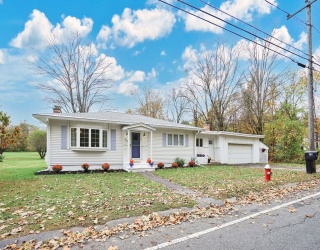 20 Pomeroy Meadow Rd, Easthampton, Massachusetts, 3 Bedrooms Bedrooms, 7 Rooms Rooms,2 BathroomsBathrooms,Residential,For Sale,Pomeroy Meadow Rd,73444192