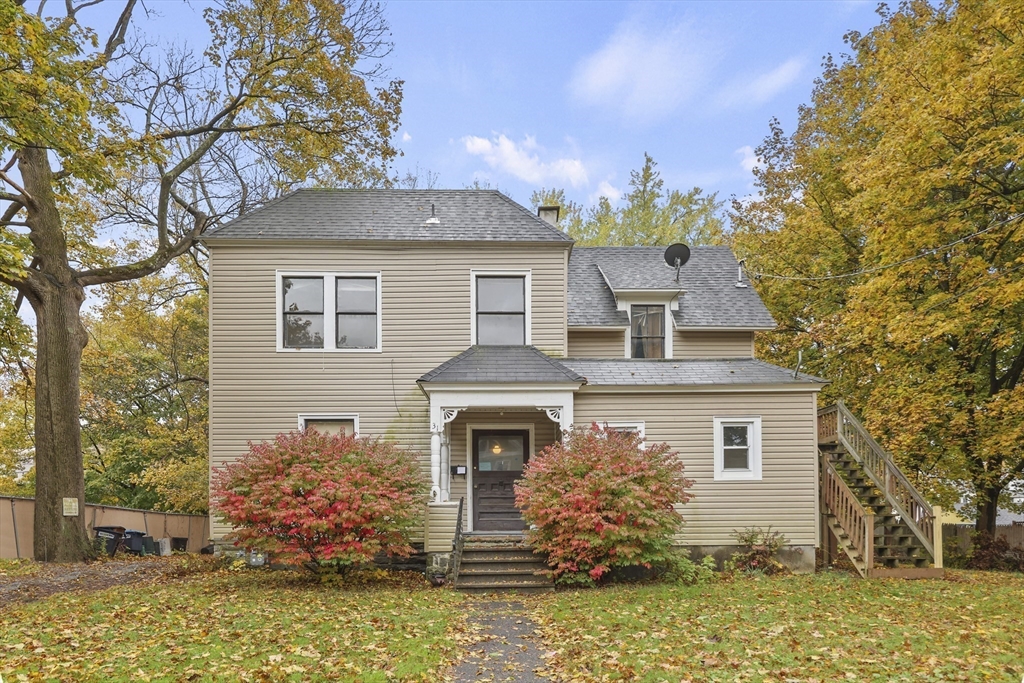 31 Henry Ave, Pittsfield, Massachusetts, 4 Bedrooms Bedrooms, 13 Rooms Rooms,3.5 BathroomsBathrooms,Residential Income,For Sale,Henry Ave,73320174