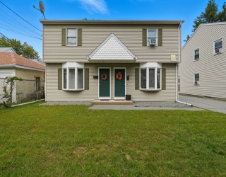 14-16 Gold St, Springfield, Massachusetts, 4 Bedrooms Bedrooms, 8 Rooms Rooms,3 BathroomsBathrooms,Residential Income,For Sale,Gold St,73434636