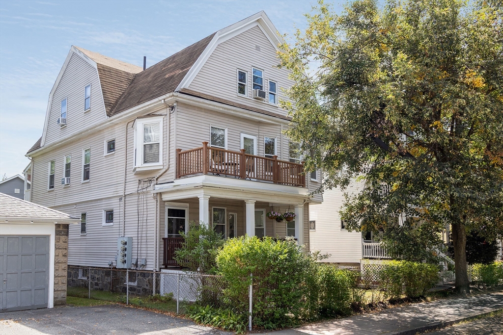 53 Paulina Street, Somerville, Massachusetts, 6 Bedrooms Bedrooms, 18 Rooms Rooms,3 BathroomsBathrooms,Residential Income,For Sale,Paulina Street,73428724