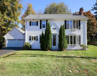 227 Gore Rd, Webster, Massachusetts, 4 Bedrooms Bedrooms, 10 Rooms Rooms,2 BathroomsBathrooms,Residential Income,For Sale,Gore Rd,73442774