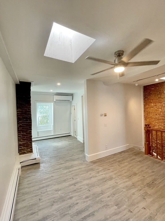 655 E 7th St, Boston, Massachusetts, 1 Bedroom Bedrooms, 3 Rooms Rooms,1 BathroomBathrooms,Residential Lease,For Rent,E 7th St,73442963