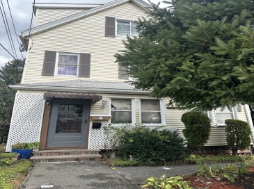124 Chestnut, Everett, Massachusetts, 2 Bedrooms Bedrooms, 3 Rooms Rooms,1 BathroomBathrooms,Residential Lease,For Rent,Chestnut,73444059