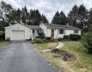 66 Harlow Drive, Amherst, Massachusetts, 3 Bedrooms Bedrooms, 6 Rooms Rooms,1 BathroomBathrooms,Residential,For Sale,Harlow Drive,73436361