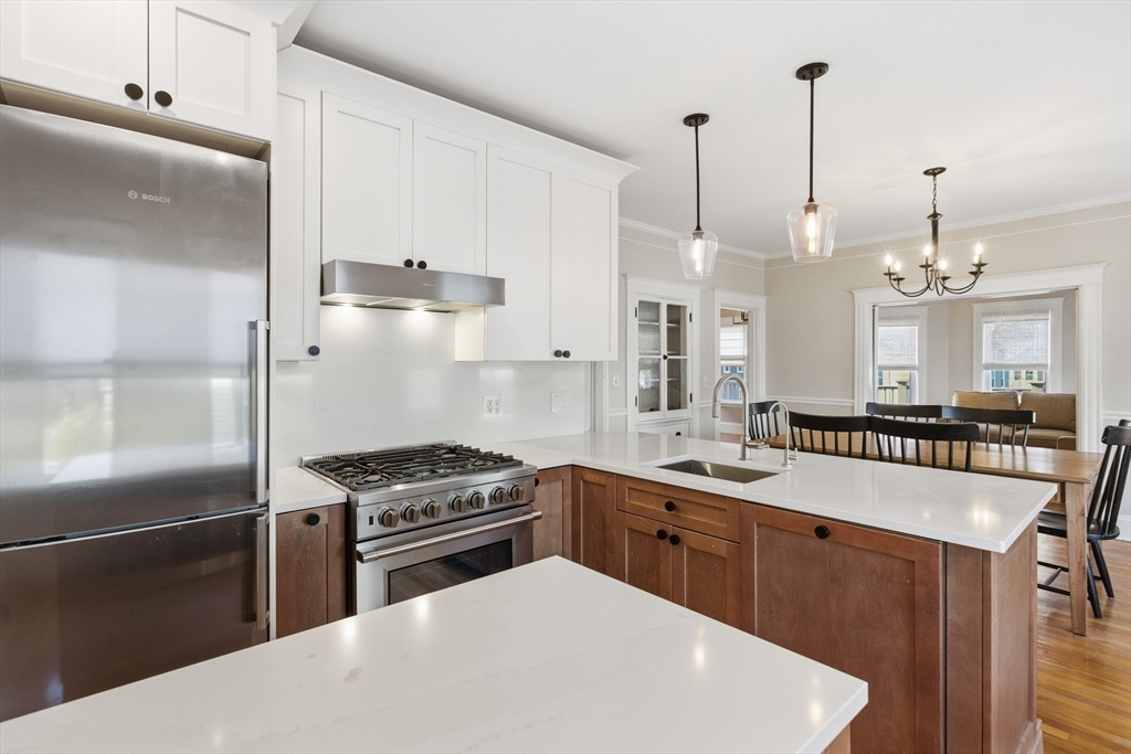 61 Sydney Street, Boston, Massachusetts, 4 Bedrooms Bedrooms, 7 Rooms Rooms,2 BathroomsBathrooms,Residential Lease,For Rent,Sydney Street,73453204