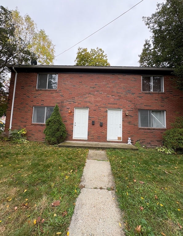 63 Fisher, Springfield, Massachusetts, 2 Bedrooms Bedrooms, 4 Rooms Rooms,1 BathroomBathrooms,Residential Lease,For Rent,Fisher,73443236