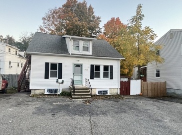 926 Waverly St, Framingham, Massachusetts, 3 Bedrooms Bedrooms, 6 Rooms Rooms,1 BathroomBathrooms,Residential Lease,For Rent,Waverly St,73447778