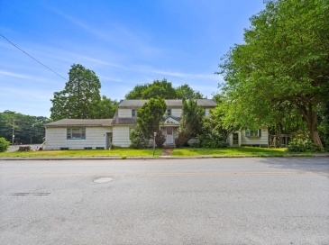 6-8 Brick Kiln Rd, Chelmsford, Massachusetts, 5 Bedrooms Bedrooms, 15 Rooms Rooms,3.5 BathroomsBathrooms,Residential Income,For Sale,Brick Kiln Rd,73396845