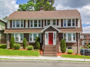 11 Middlesex Rd, Watertown, Massachusetts, 3 Bedrooms Bedrooms, 6 Rooms Rooms,1 BathroomBathrooms,Residential Lease,For Rent,Middlesex Rd,73438629 11 Middlesex Rd, Watertown, Massachusetts, 3 Bedrooms Bedrooms, 6 Rooms Rooms,1 BathroomBathrooms,Residential Lease,For Rent,Middlesex Rd,73438629