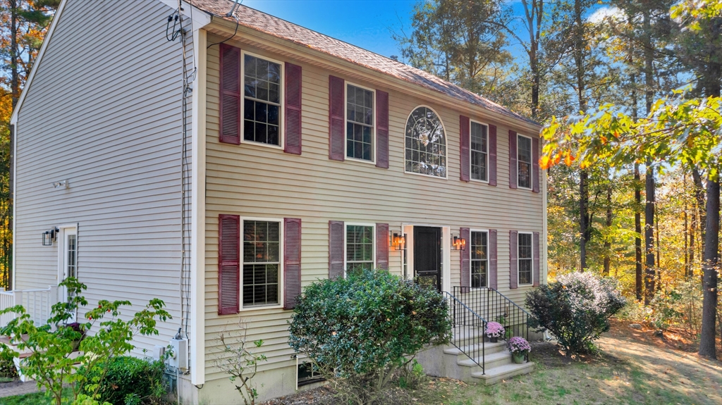 99 Breakneck Rd, Sturbridge, Massachusetts, 3 Bedrooms Bedrooms, 7 Rooms Rooms,2.5 BathroomsBathrooms,Residential,For Sale,Breakneck Rd,73436430