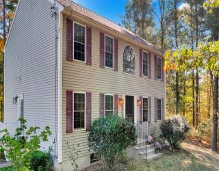 99 Breakneck Rd, Sturbridge, Massachusetts, 3 Bedrooms Bedrooms, 7 Rooms Rooms,2.5 BathroomsBathrooms,Residential,For Sale,Breakneck Rd,73436430