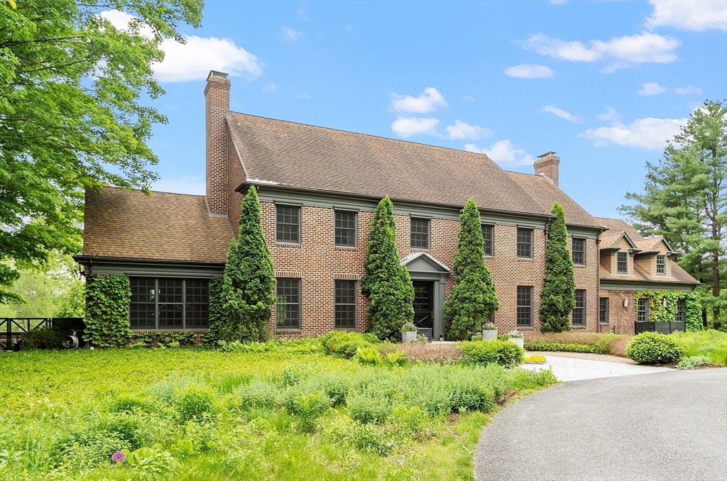 236 Lincoln Rd, Lincoln, Massachusetts, 6 Bedrooms Bedrooms, 15 Rooms Rooms,4 BathroomsBathrooms,Residential,For Sale,Lincoln Rd,73385051