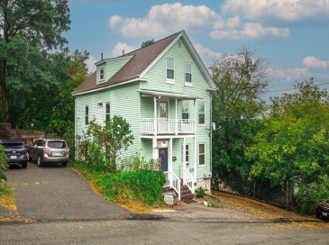 1 Marion St, Haverhill, Massachusetts, 7 Bedrooms Bedrooms, 12 Rooms Rooms,3 BathroomsBathrooms,Residential Income,For Sale,Marion St,73441487