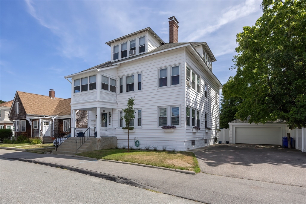 25 Fayette Place, Taunton, Massachusetts, 6 Bedrooms Bedrooms, 19 Rooms Rooms,4 BathroomsBathrooms,Residential Income,For Sale,Fayette Place,73424073