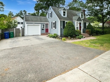 444 Lowell St, Reading, Massachusetts, 3 Bedrooms Bedrooms, 6 Rooms Rooms,2 BathroomsBathrooms,Residential,For Sale,Lowell St,73288107 444 Lowell St, Reading, Massachusetts, 3 Bedrooms Bedrooms, 6 Rooms Rooms,2 BathroomsBathrooms,Residential,For Sale,Lowell St,73288107