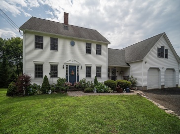 769 Federal St, Belchertown, Massachusetts, 4 Bedrooms Bedrooms, 10 Rooms Rooms,2.5 BathroomsBathrooms,Residential,For Sale,Federal St,73271329