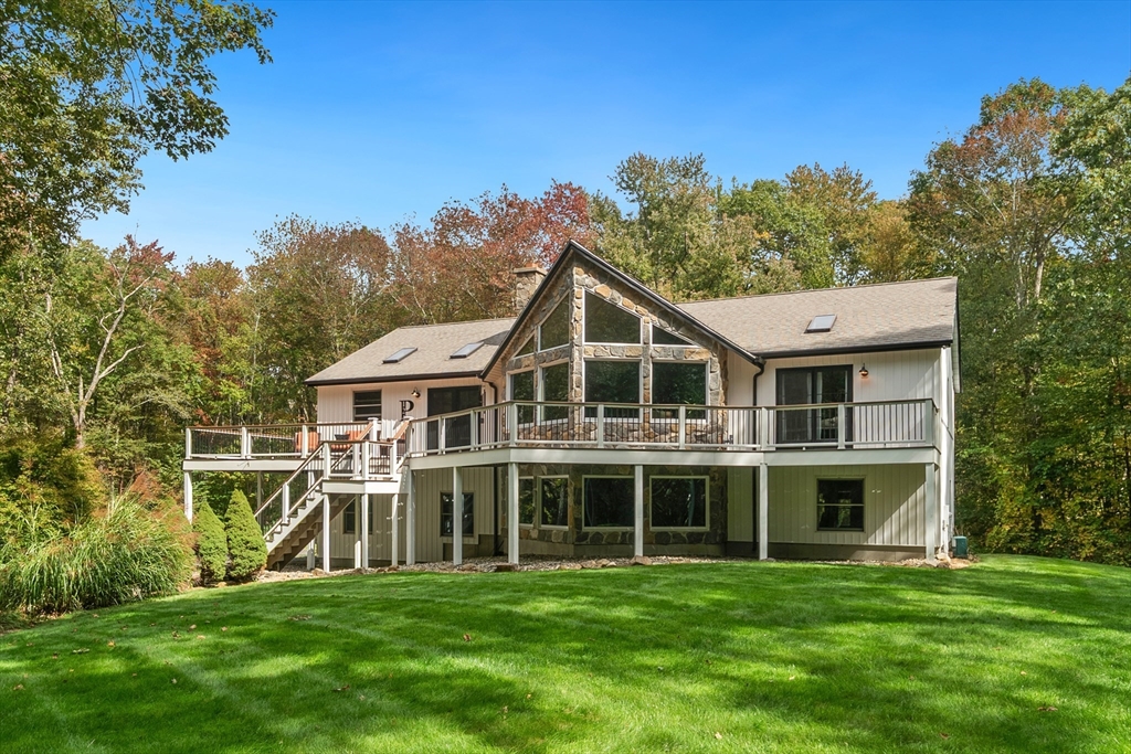 124 Wood Hill Rd, Monson, Massachusetts, 3 Bedrooms Bedrooms, 4 Rooms Rooms,2.5 BathroomsBathrooms,Residential,For Sale,Wood Hill Rd,73438765