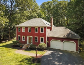 60 Allen Rd, Sturbridge, Massachusetts, 4 Bedrooms Bedrooms, 8 Rooms Rooms,2.5 BathroomsBathrooms,Residential,For Sale,Allen Rd,73426271